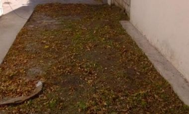 CIUDAD DE   CORRAL DE BUSTOS PCIA DE CORDOBA. DUEÑO VENDE CASA DE TRES 3 AMBIENTES AMPLIOS ENTRADA DE COCHE. SOBRE LOTE DE 11X18 METROS EN ZONA RESIDE