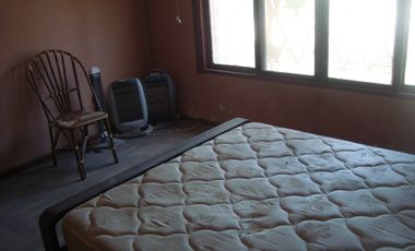 BURZACO:BARRIO CORIMAYO: AMPLIA CASA 2 DORMIT.+COCHERA+LOCAL+FDO C/QUINCHO.