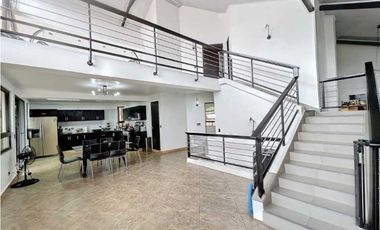 CASA ALTOS DE CERRO AZUL CON VISTA PANORAMICA PANAM