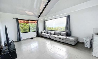 CASA ALTOS DE CERRO AZUL CON VISTA PANORAMICA PANAM