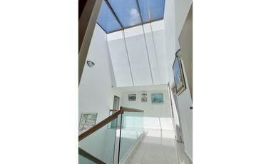 Casa en Betania / 4 Rec # 1683 cvd