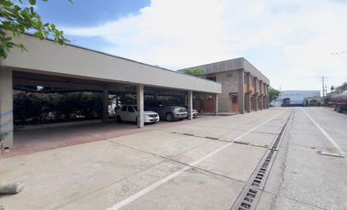 lote en arriendo/venta en via 40. Cod A94410