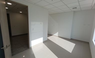 consultorio en arriendo en portal del genovés. Cod A115073