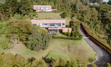 VENTA DE CASA CAMPESTRE VA  LAS PALMAS CON VISTA, ENVIGADO