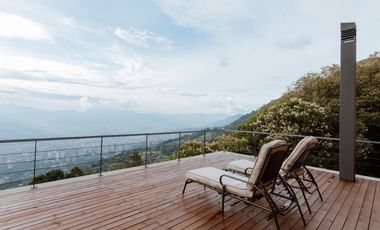 VENTA DE CASA CAMPESTRE VA  LAS PALMAS CON VISTA, ENVIGADO