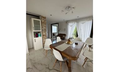 VENTA CASA MODERNA ACANTILADOS