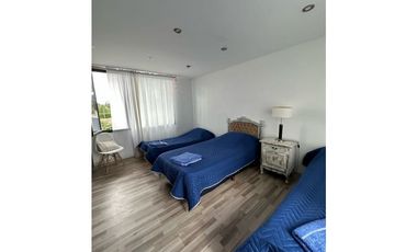 VENTA CASA MODERNA ACANTILADOS