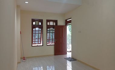 Rumah 1 Lantai Akses Dekat Stasiun Bekasi Siap KPR Hadap Timur J-39239