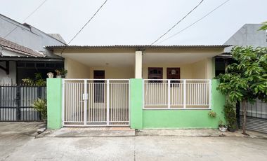 Rumah 1 Lantai Akses Dekat Stasiun Bekasi Siap KPR Hadap Timur J-39239