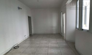 Oficina Comercial en Alquiler Sobre Calle Gorriti - Lomas de Zamora