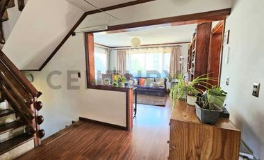 En venta Amplia Casa uso Mixto, 4 niveles, Andalué