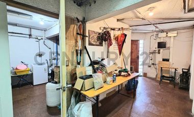 En venta Amplia Casa uso Mixto, 4 niveles, Andalué