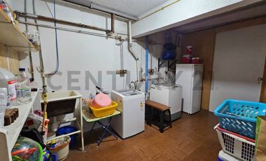 En venta Amplia Casa uso Mixto, 4 niveles, Andalué