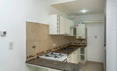 CASA DUPLEX 2 DORMITORIOS VENTA VAQUEROS CENTRO