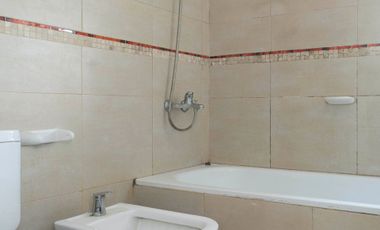 CASA DUPLEX 2 DORMITORIOS VENTA VAQUEROS CENTRO