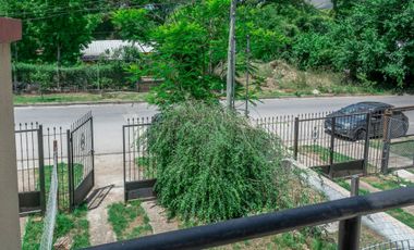 CASA DUPLEX 2 DORMITORIOS VENTA VAQUEROS CENTRO
