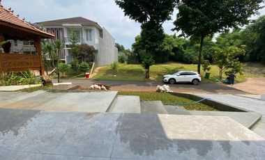 Dijual/Disewakan Rumah Taman Telaga Golf BSD City 3 Kamar Tidur Semi Furnished Luas Murah