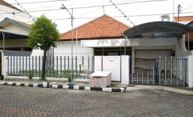 Rumah disewakan di Sukolilo, Surabaya