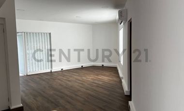 Excelente Oportunidad Local Comercial en la Dehesa