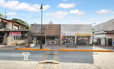 LOCAL COMERCIAL ESQUINERO EN LA MEJOR CALLE DE AVANDARO EN RENTA O VENTA