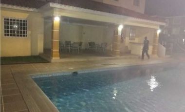 ALQUILER APARTAMENTO LAS ACACIAS