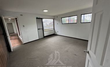 Oficina en Venta en COD35995 Av San Martin con Thiers, a pasos de Av Alemania