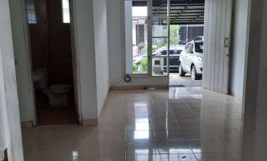 Disewakan Rumah Delatinos Cluster Patagonia Village Bagus Siap Huni Lokasi Strategis