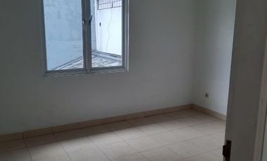 Disewakan Rumah Delatinos Cluster Patagonia Village Bagus Siap Huni Lokasi Strategis