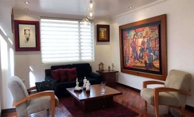 Vendo amplio departamento en Cdla. Zamora