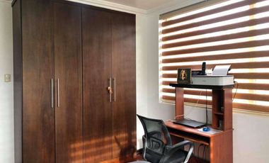 Vendo amplio departamento en Cdla. Zamora