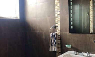 Vendo amplio departamento en Cdla. Zamora