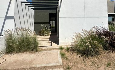 Duplex en Venta en Solares de Manantiales - 2 dormitorios  - todo en Planta Baja