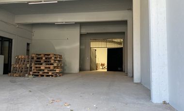 Deposito de 360 m2