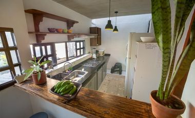 casa en arriendo en bellavista. Cod A125663