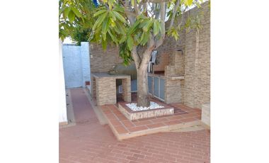 VENTA Y/O ARRIENDO BONITA CASA INDEPENDIENTE EN BARRIO LA CUMBRE