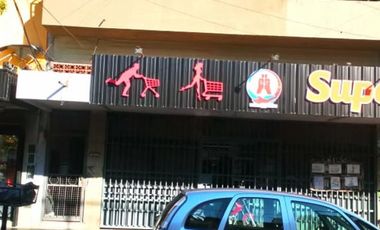 EXCELENTE DEPARTAMENTO DE 2 AMBIENTES EN PLANTA ALTA CON BALCÓN