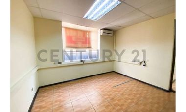 ARRIENDA OFICINA 620 MT2, SERRANO, METRO U. CHILE