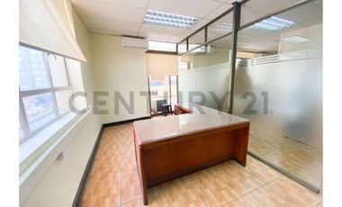 ARRIENDA OFICINA 620 MT2, SERRANO, METRO U. CHILE