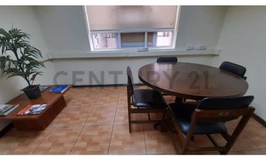 ARRIENDA OFICINA 620 MT2, SERRANO, METRO U. CHILE