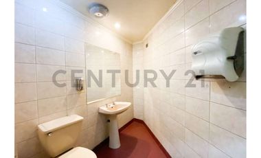 ARRIENDA OFICINA 620 MT2, SERRANO, METRO U. CHILE