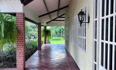 finca en venta en cumaral. Cod V5244