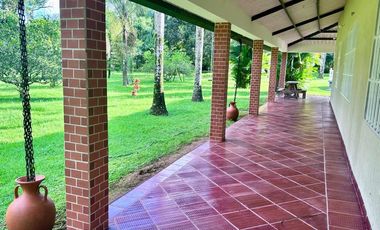 finca en venta en cumaral. Cod V5244