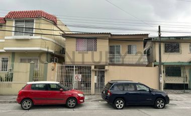 Casa en venta en Alborada X etapa, norte de Guayaquil.DenG