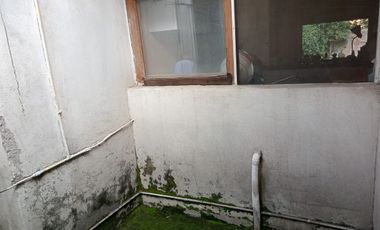 🏡 Casa de un nivel con 🌊 alberca y 🌳 jardín para remodelar – 💲2,500,000