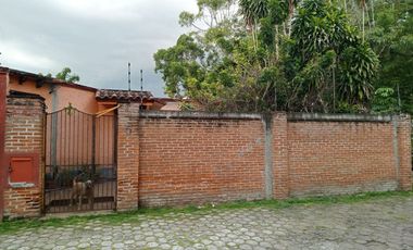 🏡 Casa de un nivel con 🌊 alberca y 🌳 jardín para remodelar – 💲2,500,000