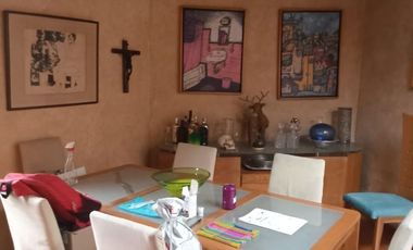 🏡 Casa de un nivel con 🌊 alberca y 🌳 jardín para remodelar – 💲2,500,000