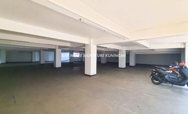 Gedung Baru Renovasi di Cipinang Indah I - Cocok untuk Kantor atau Investasi