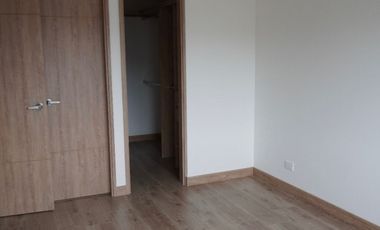 apartamento en arriendo en la cuenca - loma del barro. Cod A513324