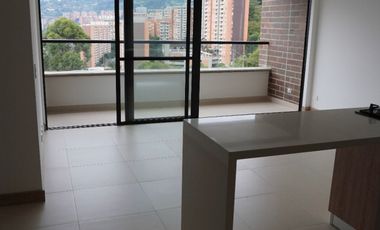 apartamento en arriendo en la cuenca - loma del barro. Cod A513324