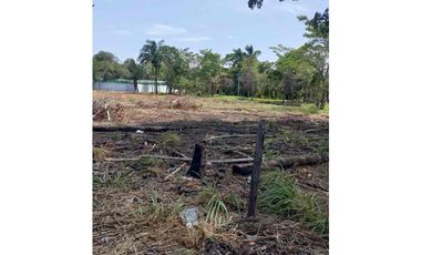 Rento terreno para empresas en Cunduacán, Tabasco, 86692, MEX.  Cerca del parque industrial.